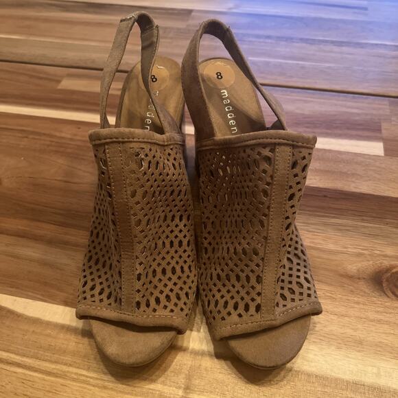 Madden Girl Rango Perforated Slingback Sandals Sand, 8US - Picture 1 of 10